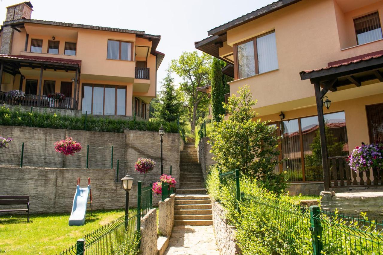 Rodopi Houses เชเปลาเร ภายนอก รูปภาพ