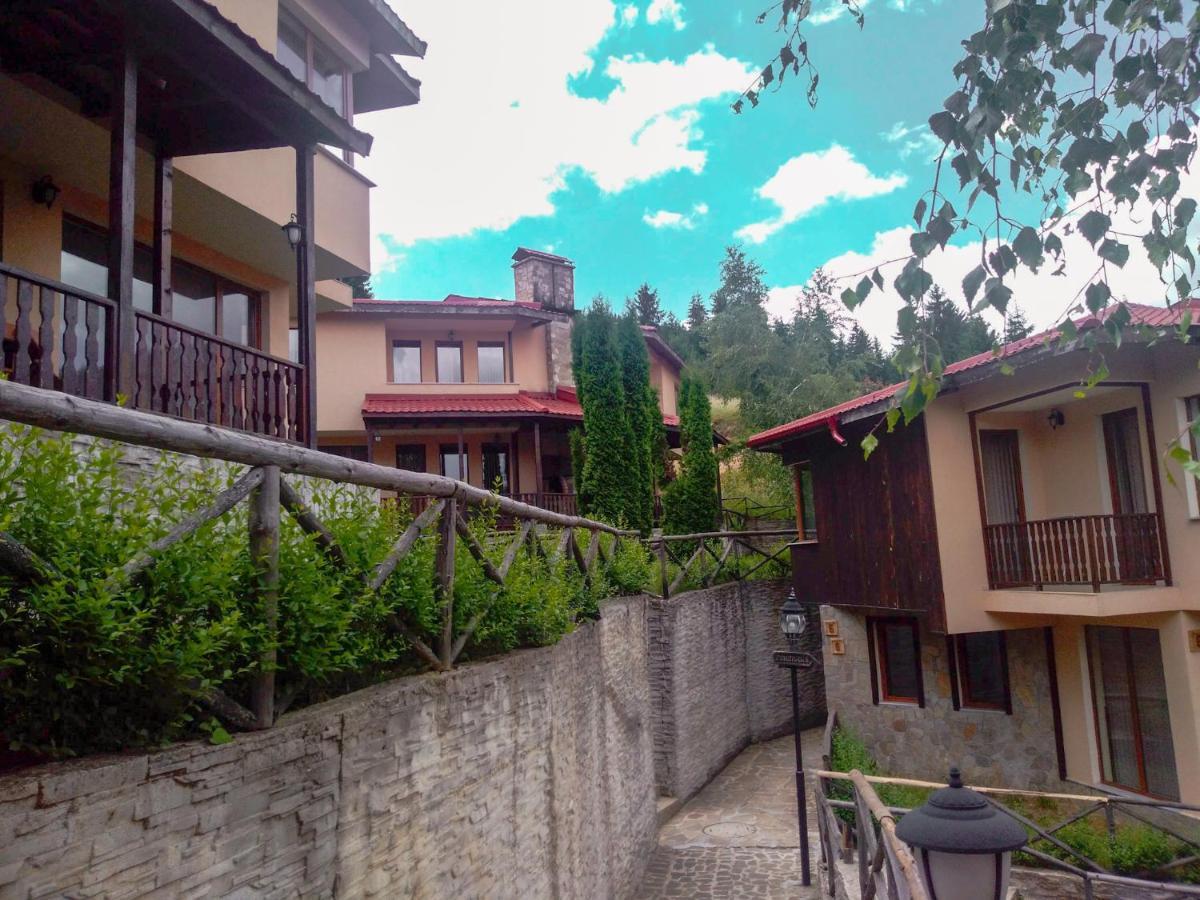 Rodopi Houses เชเปลาเร ภายนอก รูปภาพ